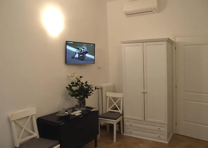 Apartment Leoncino 36 In Rome