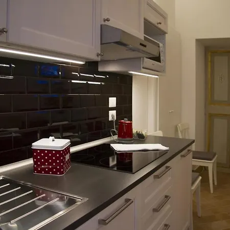 Leoncino 36 In Appartement