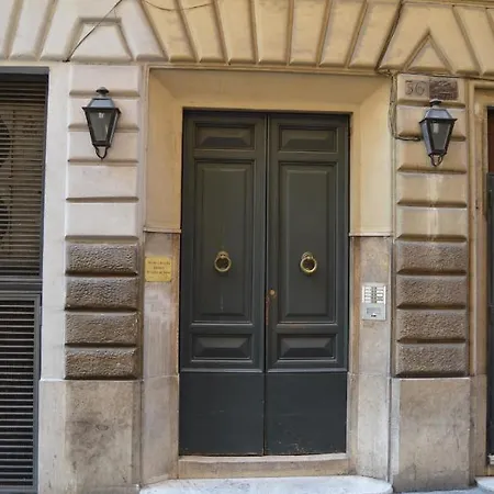 Leoncino 36 In * Рим