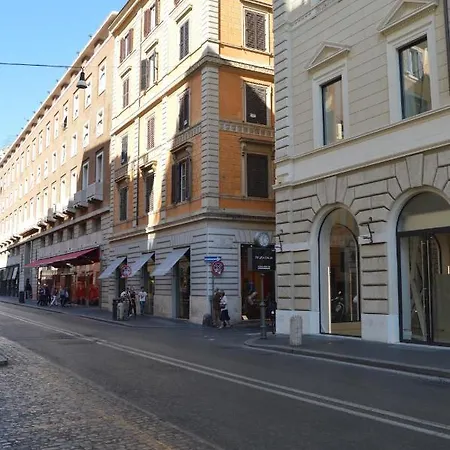 Leoncino 36 In * Рим