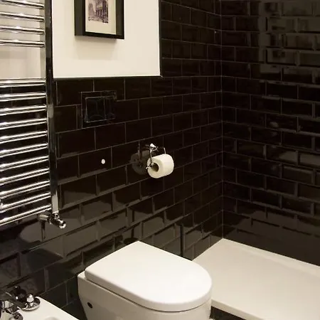 Leoncino 36 In Apartment