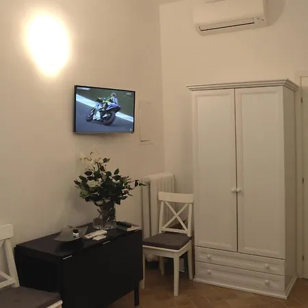 Apartment Leoncino 36 In Rome